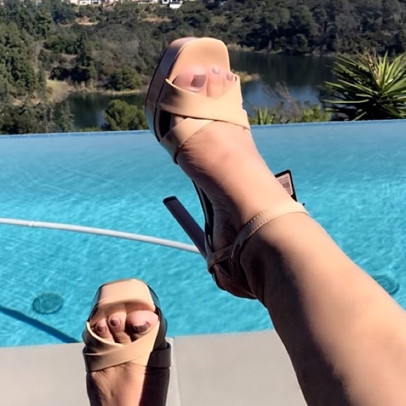 New Forever 21 Nude platforms last one size 9 - Picture 8 of 8